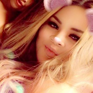 Meet your Posher, Anissa